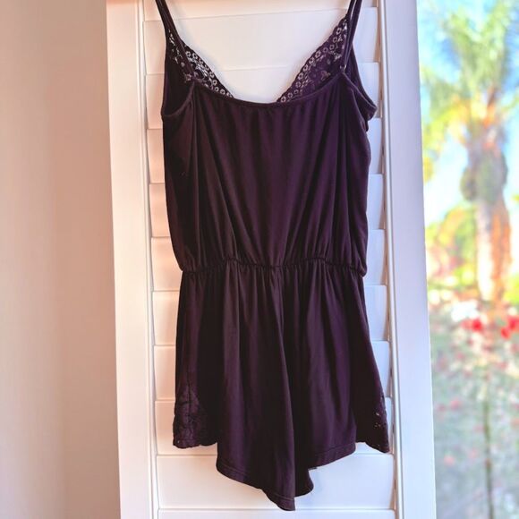 F21 Black Lace Trim & Jersey Pajama Lounge Romper size XS/S - Picture 8 of 8